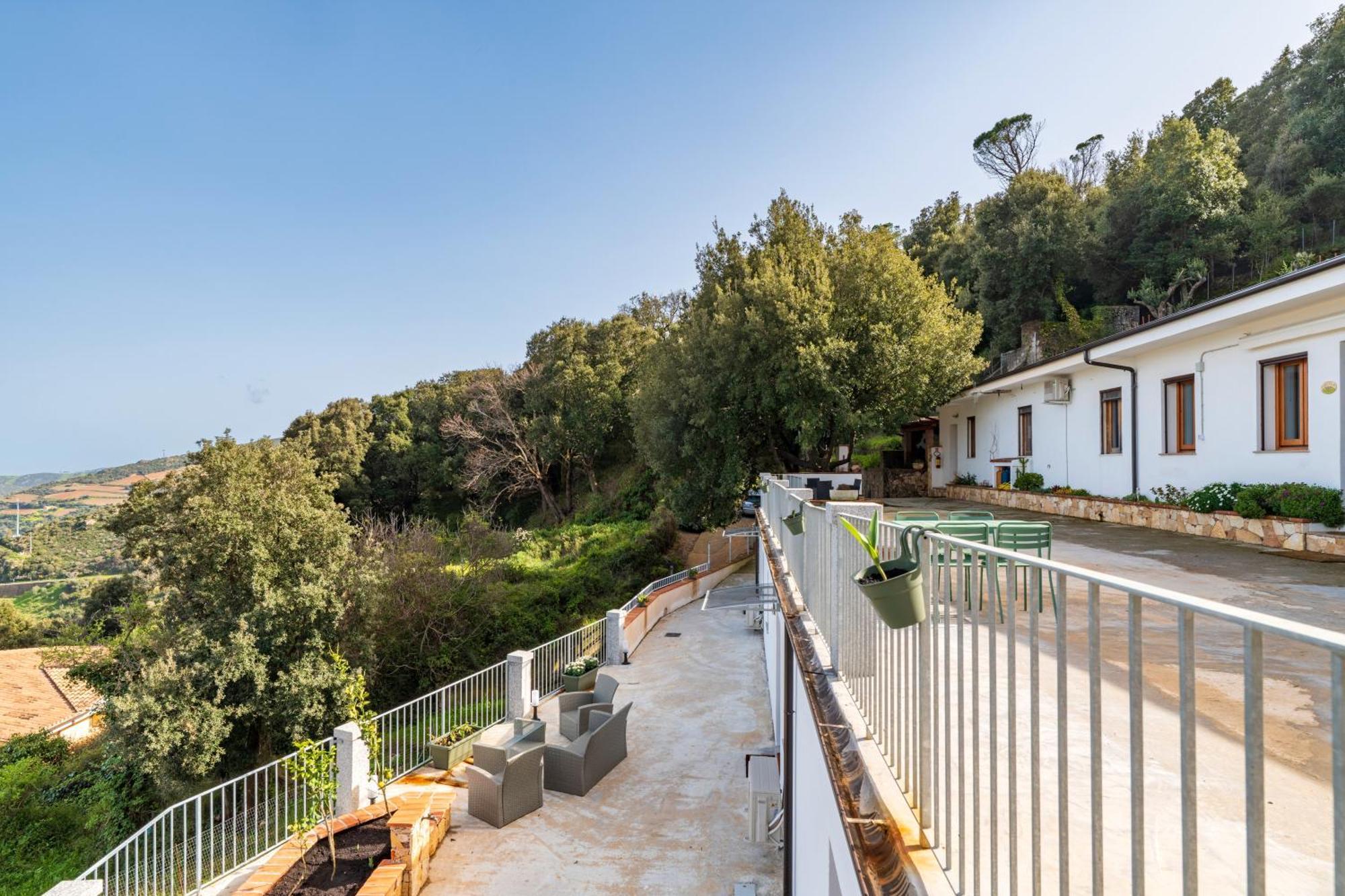 הוילה Casa Jerzu S'Essia De Su Santu מראה חיצוני תמונה